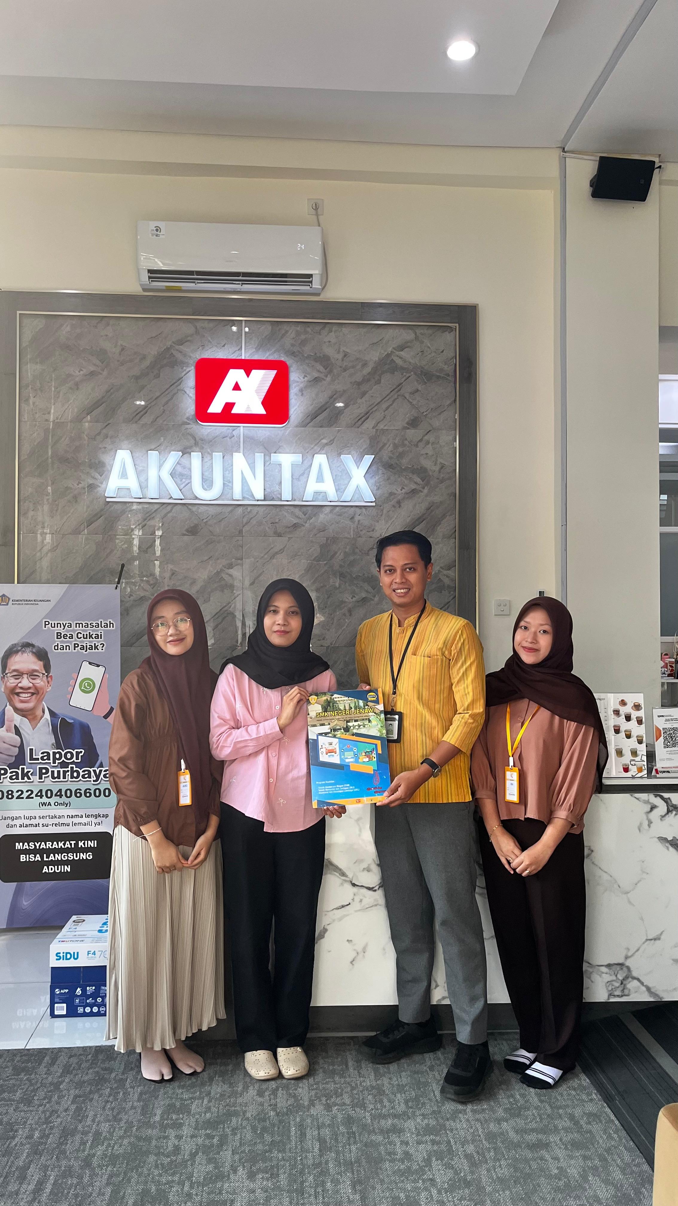 SMKN Jenawi Perkuat Link and Match Dunia Kerja melalui Kerja Sama dengan PT Insani Prima Konsultindo Surakarta