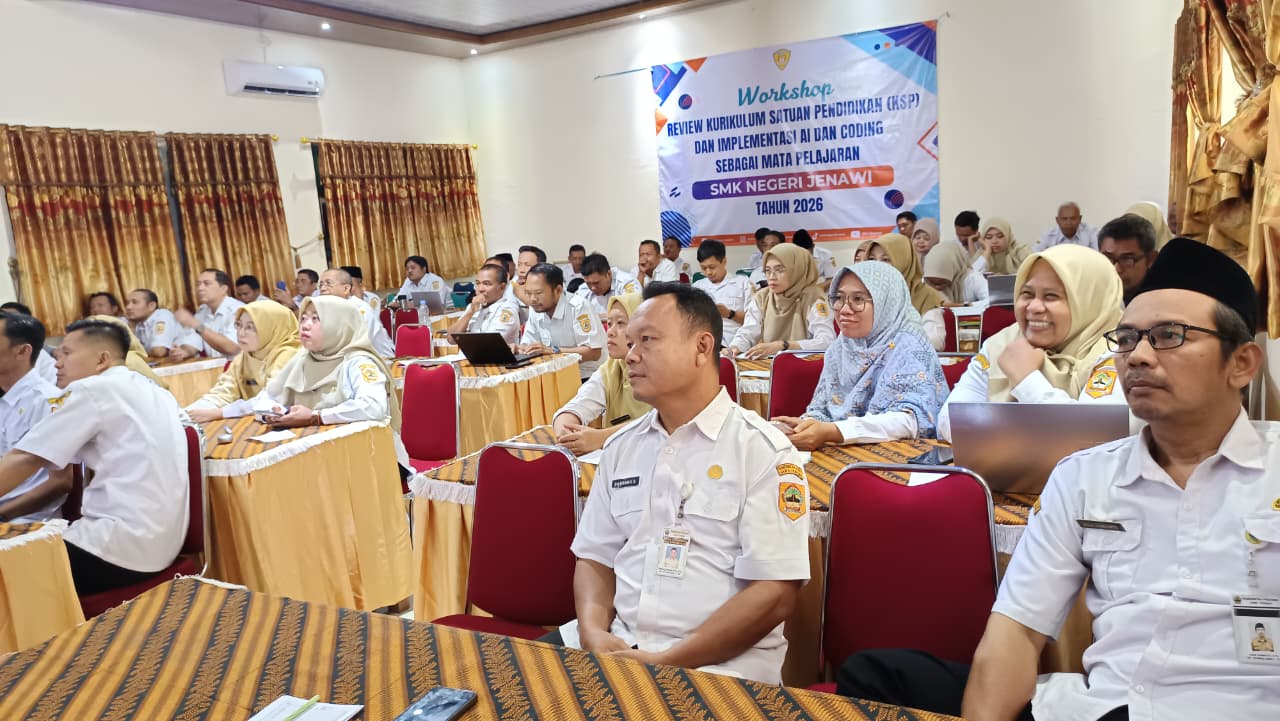 PERSIAPAN TAHUN AJARAN BARU 2026/2027: SMKN JENAWI PERKUAT GROWTH MINDSET DAN SUSUN DOKUMEN KURIKULUM