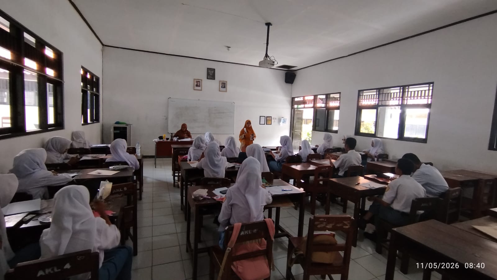 Supervisi Pembelajaran DPK Akuntansi SMKN Jenawi: Wujud Komitmen Meningkatkan Kualitas Pendidikan